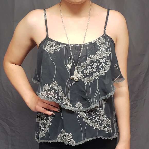 Grey/Wht Printed Flowy Adjustable Strap Top - Picture 2 of 4